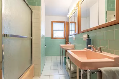 1020 Warwick Avenue, Warwick, RI 02888 - Photo 30