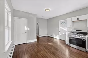 1354 Cranston St, Cranston, RI 02920 - Photo 12