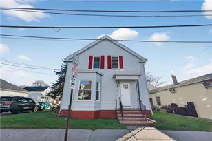 1354 Cranston St, Cranston, RI 02920 - Photo 2