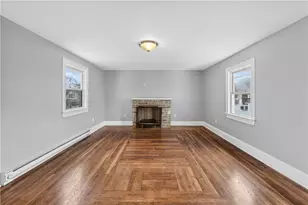 1354 Cranston St, Cranston, RI 02920 - Photo 14