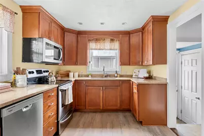 346 Chestnut Street, Warwick, RI 02888 - Photo 14