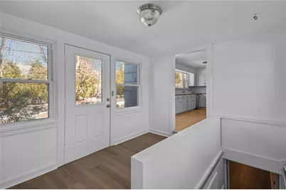 6 Conway Drive, Barrington, RI 02806 - Photo 4