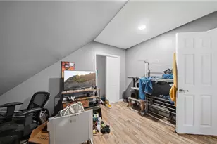 994 Douglas Ave, Providence, RI 02904 - Photo 32