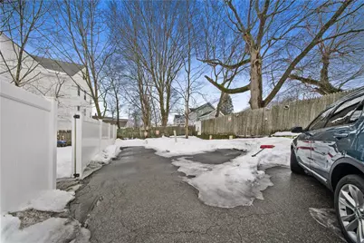 994 Douglas Avenue, Providence, RI 02904 - Photo 38