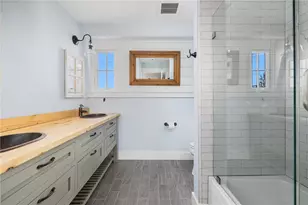 131 Eustis Ave, Newport, RI 02840 - Photo 30