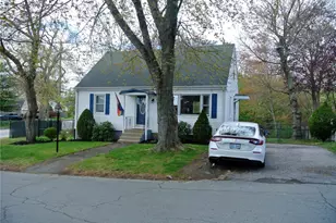 4 Eden Park Dr, Cranston, RI 02910 - Photo 4