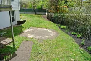 4 Eden Park Dr, Cranston, RI 02910 - Photo 12
