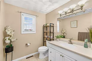 22 Terry St, North Providence, RI 02904 - Photo 20