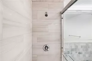 54 Sutton St, Providence, RI 02903 - Photo 22