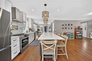 1340 Hope Rd, Cranston, RI 02831 - Photo 14