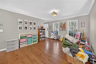 1340 Hope Rd, Cranston, RI 02831 - Photo 22