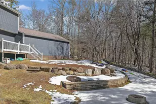 1340 Hope Rd, Cranston, RI 02831 - Photo 6