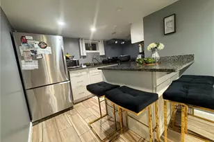 10 Spooner St, Providence, RI 02907 - Photo 32