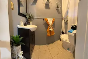 10 Spooner St, Providence, RI 02907 - Photo 36