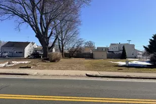 311 High St, Cumberland, RI 02864 - Photo 1