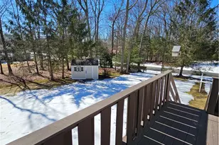 32 Chandler Dr, Coventry, RI 02816 - Photo 4