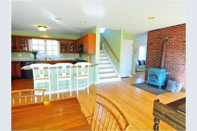26 Peggy Lane, Portsmouth, RI 02871 - Photo 4