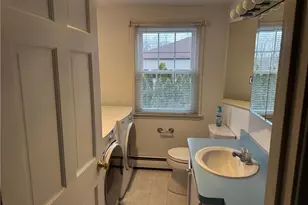 20 Hilltop Dr, Cranston, RI 02920 - Photo 32