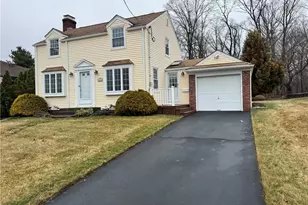 20 Hilltop Dr, Cranston, RI 02920 - Photo 1