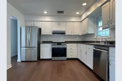 11 Pocono Road, Middletown, RI 02842 - Photo 12