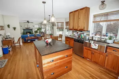 641 Middle Road, Portsmouth, RI 02871 - Photo 14