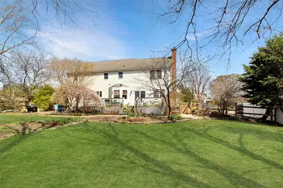 641 Middle Road, Portsmouth, RI 02871 - Photo 4