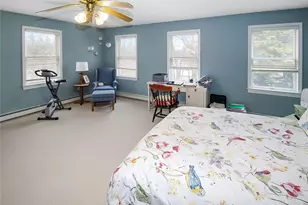 641 Middle Rd, Portsmouth, RI 02871 - Photo 14