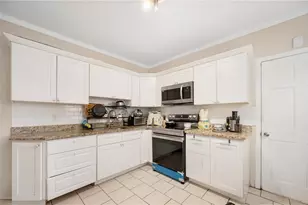 286 California Ave, Providence, RI 02905 - Photo 8