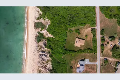 1035 Mohegan Trail, Block Island, RI 02807 - Photo 1