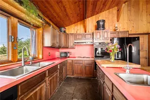 1035 Mohegan Trail, Block Island, RI 02807 - Photo 20