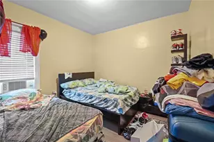 76 Slater St, Pawtucket, RI 02860 - Photo 18