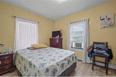 76 Slater Street, Pawtucket, RI 02860 - Photo 34