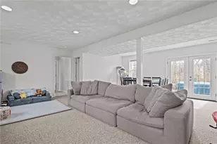 86 Bethel St, Warwick, RI 02889 - Photo 26