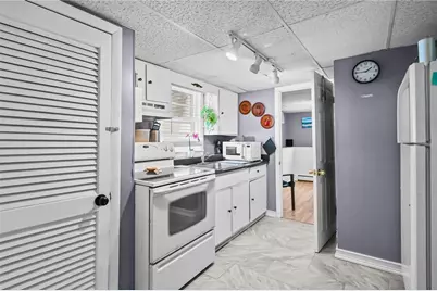 28 Halsey Street, North Providence, RI 02911 - Photo 16