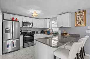 28 Halsey St, North Providence, RI 02911 - Photo 4