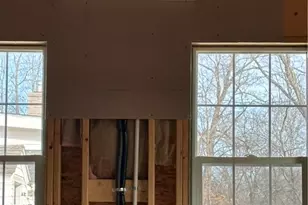 29 Dakota St, Providence, RI 02904 - Photo 18