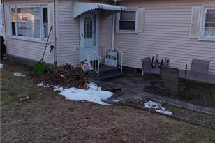 197 Enfield Ave, Providence, RI 02908 - Photo 12