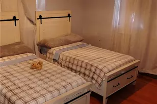 197 Enfield Ave, Providence, RI 02908 - Photo 14