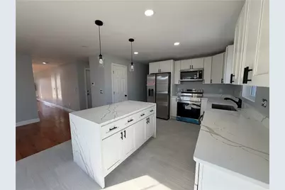 362 Kenyon Avenue, Pawtucket, RI 02861 - Photo 6