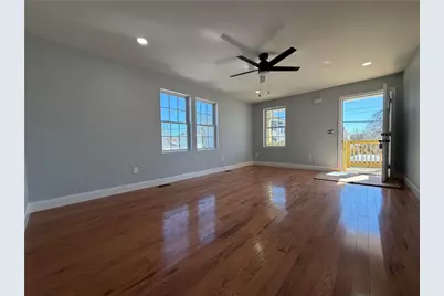 362 Kenyon Avenue, Pawtucket, RI 02861 - Photo 12