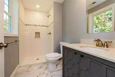 5 June Court, West Warwick, RI 02893 - Photo 16