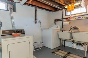 95 Nolbeth Dr, Warwick, RI 02888 - Photo 32