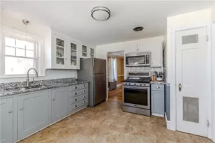 95 Nolbeth Dr, Warwick, RI 02888 - Photo 14