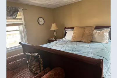 72 Concord Avenue, Cranston, RI 02904 - Photo 16