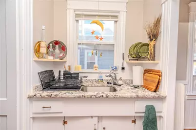 125 Taber Avenue, Providence, RI 02906 - Photo 12