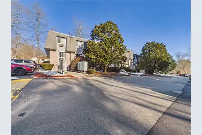 1560 Douglas Avenue #B19, North Providence, RI 02904 - Photo 14