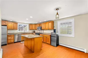 123 Harper Ave, Cranston, RI 02910 - Photo 4