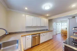 68 Leaf St, West Warwick, RI 02893 - Photo 14