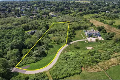 100 Summerfield Lane, Middletown, RI 02842 - Photo 2