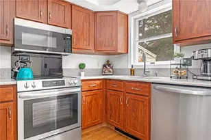 506 Clarks Row, Bristol, RI 02809 - Photo 6